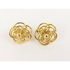 Vintage Trifari Gold Floral Swirl Clip-on Earrings Unpierced Non-Pierced Ear